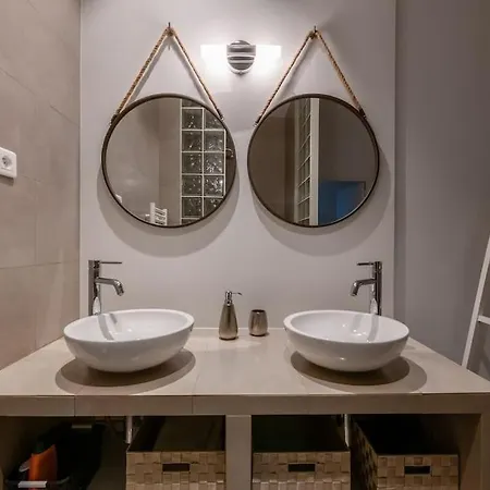 Superbe Loft 67 M2 Bastille Marais * Parigi